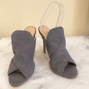 YDN Size 7 Grey Soft Velvet Mule Heel